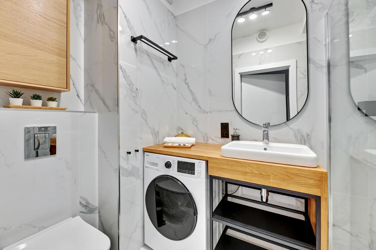 Apartament Walowa Shipyard Гданьск Экстерьер фото
